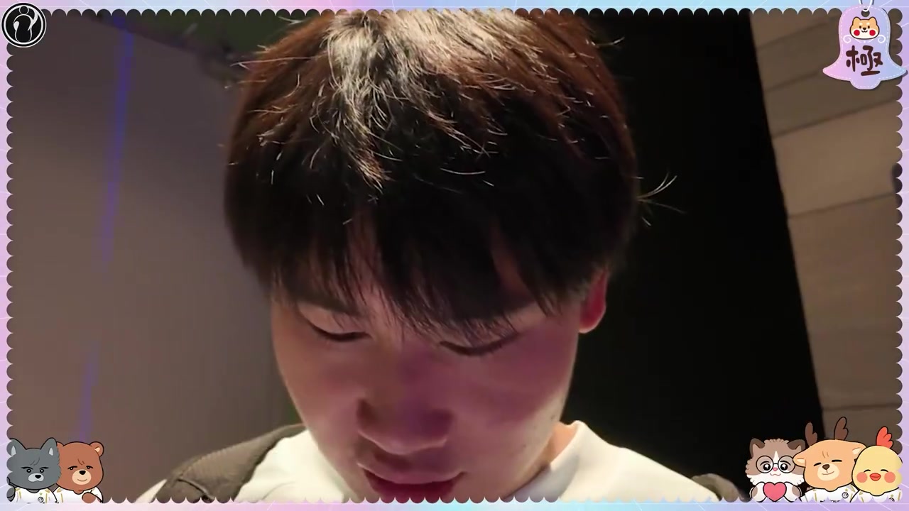 iG公布2:1战胜BLG全程后台记录：丹妮狂奔找队员庆祝拥抱😊