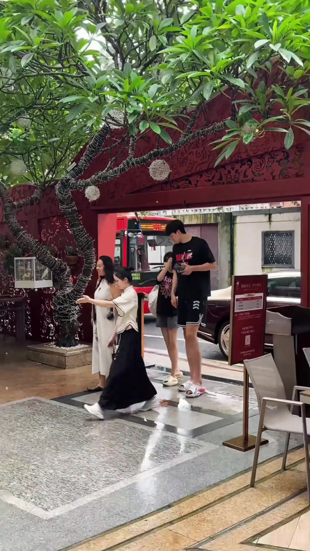 王俊杰回報了郭導的信任 其表現再次讓我們感受到走出去的重要性