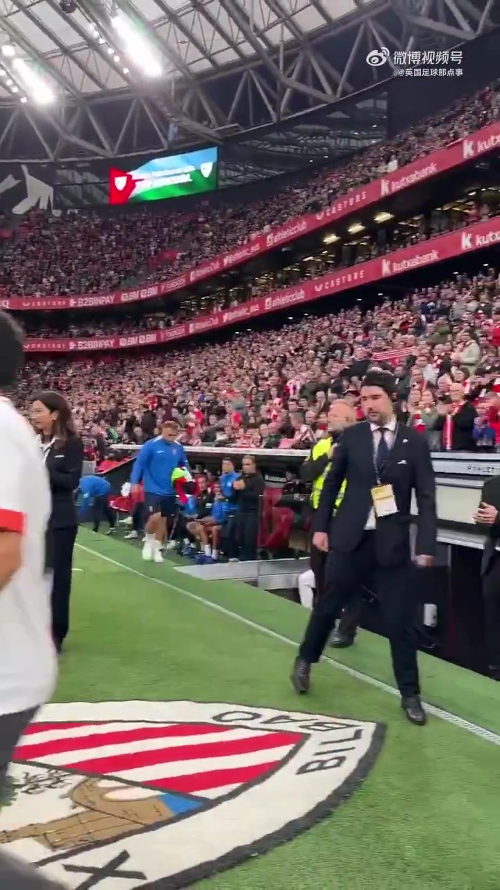 畢包邀請巴勒斯坦難民到主場表示支持，成為首支正式致敬的西甲隊