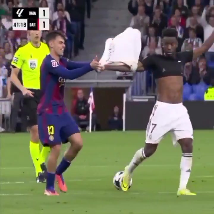 今日趣图：亚马尔全场最有威胁的一次进攻，找皇马球员赛后约架