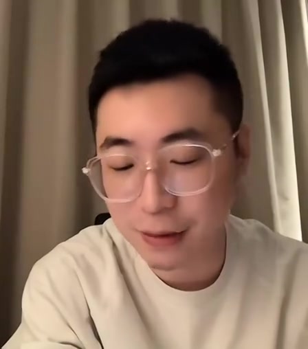 王多多：联赛习惯对我们影响太深 劣势时候就是疯狂打架 输了就下一把