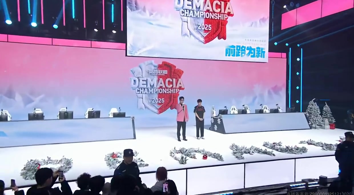 【万博电竞】赛后采访GALA：想对Wei说，明天决赛我弄死你