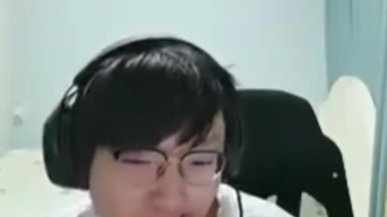 Tian直播开串：LPL就是没意思，决策运营给我看吐了！还是LCK看得爽！